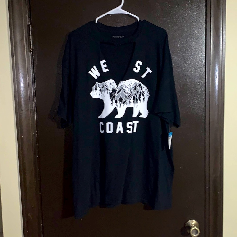 ❤️NEW CHOKER V-NECK TEE❤️